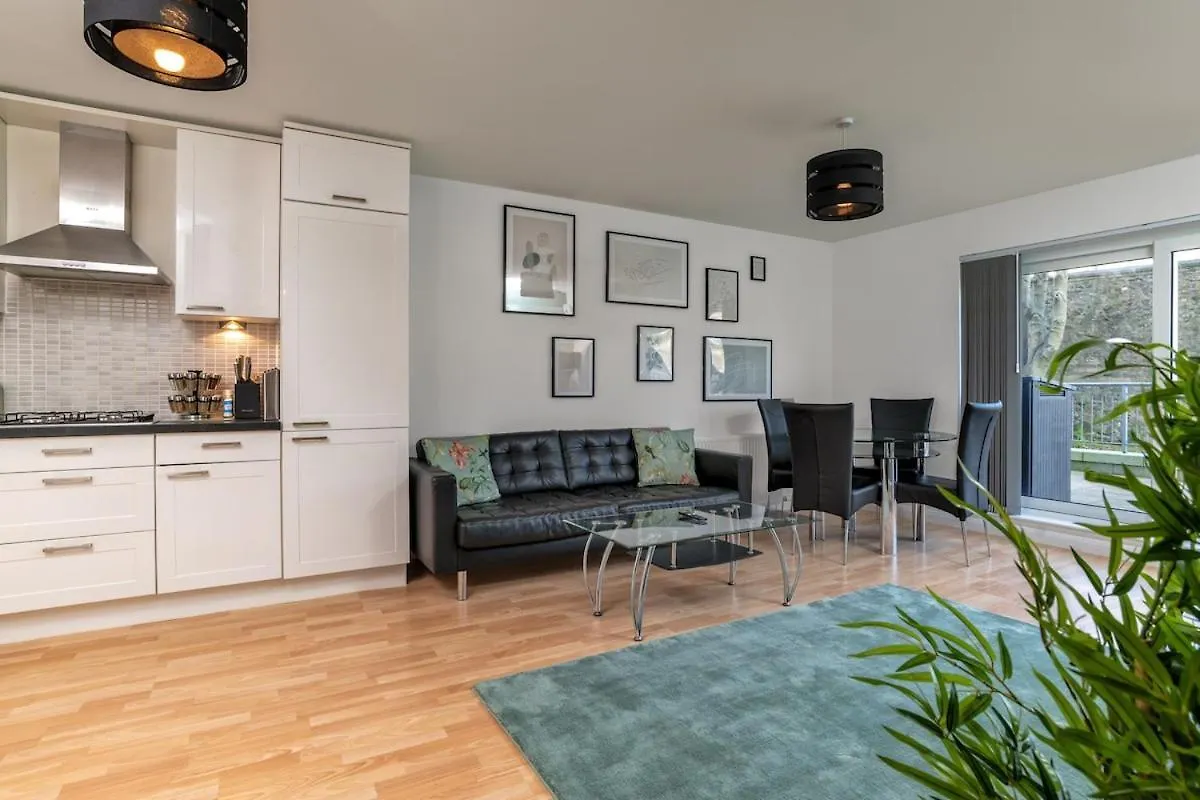 Queens Crescent - Stylish Retreat And Tranquil Aberdeen