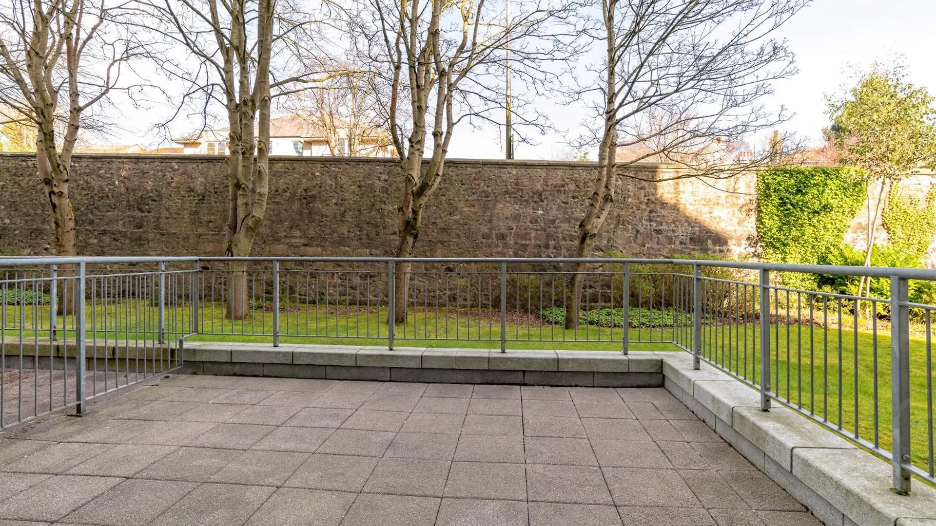 Apartment Queens Crescent - Stylish Retreat And Tranquil Aberdeen