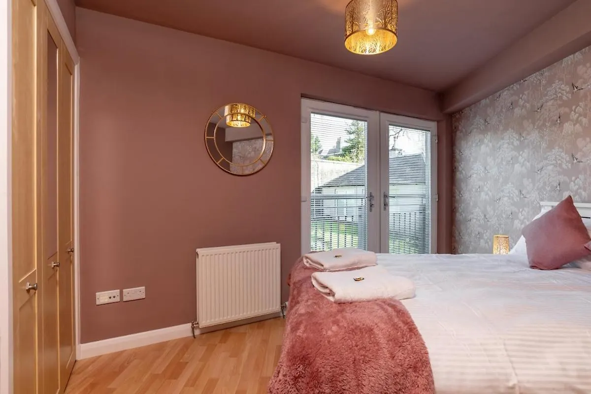 Apartment Queens Crescent - Stylish Retreat And Tranquil Aberdeen United Kingdom
